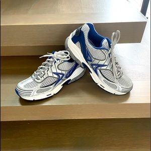 Aetrex Mens Edge Runner Wide Width in Silver/Blue